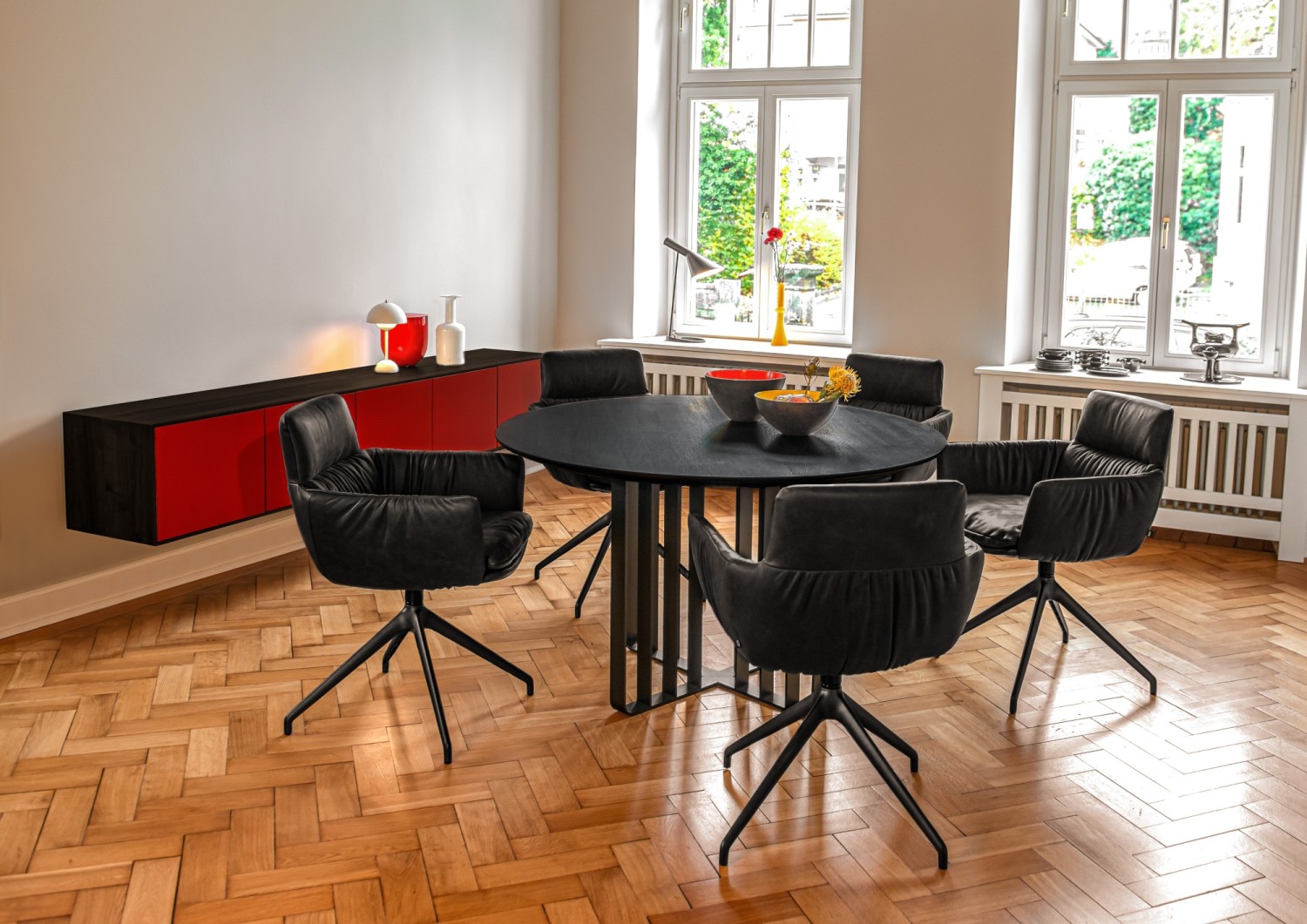 Faye casual Stühle KFF um Lamello round Tisch ASCO