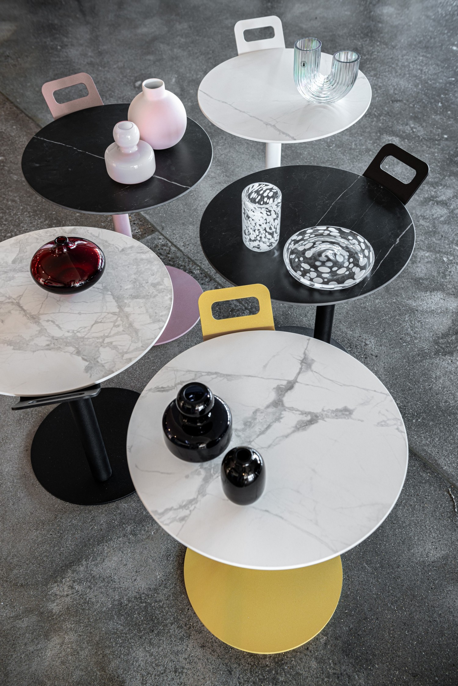 5 disc side tables in different colours with different tops